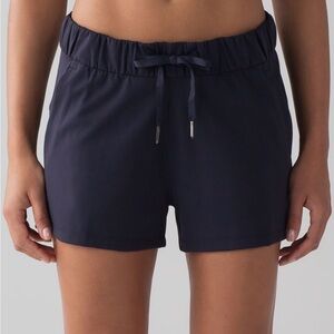 Lululemon On The Fly Shorts 2.5”